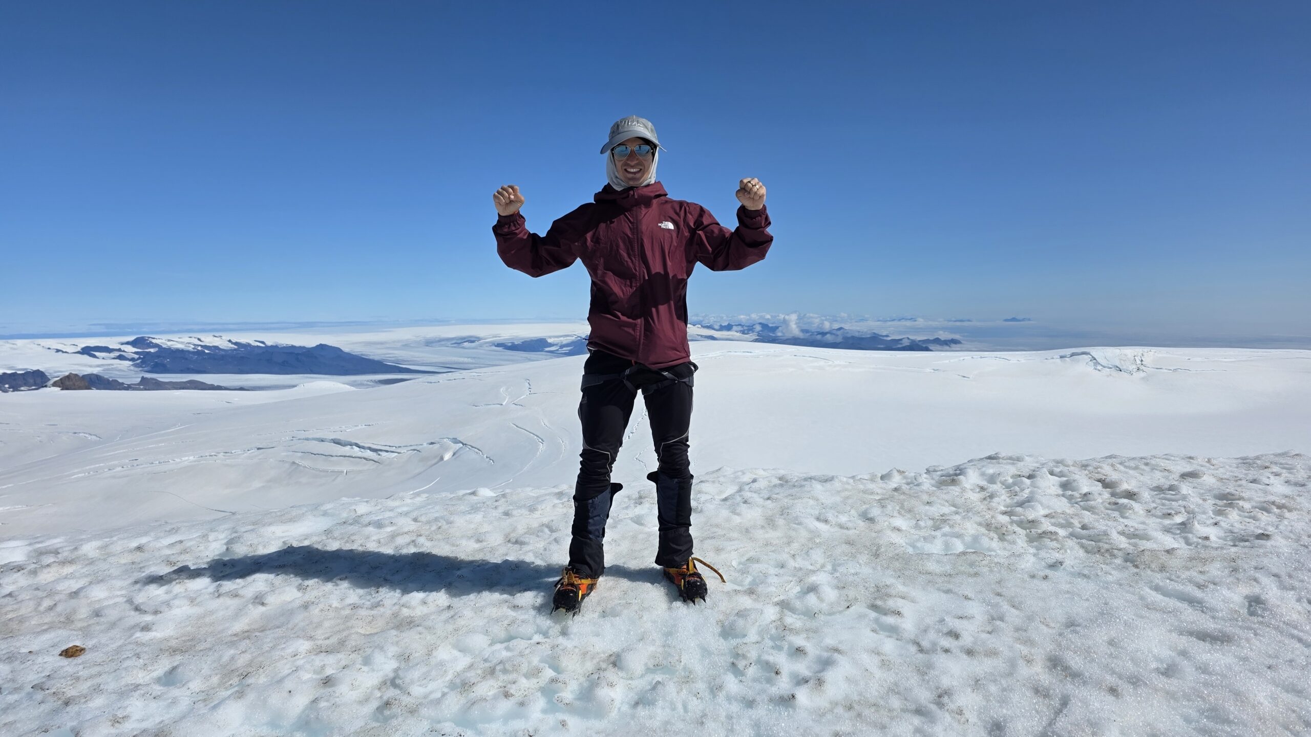 Iceland, Hvannadalshnúkur (2,110 m): 