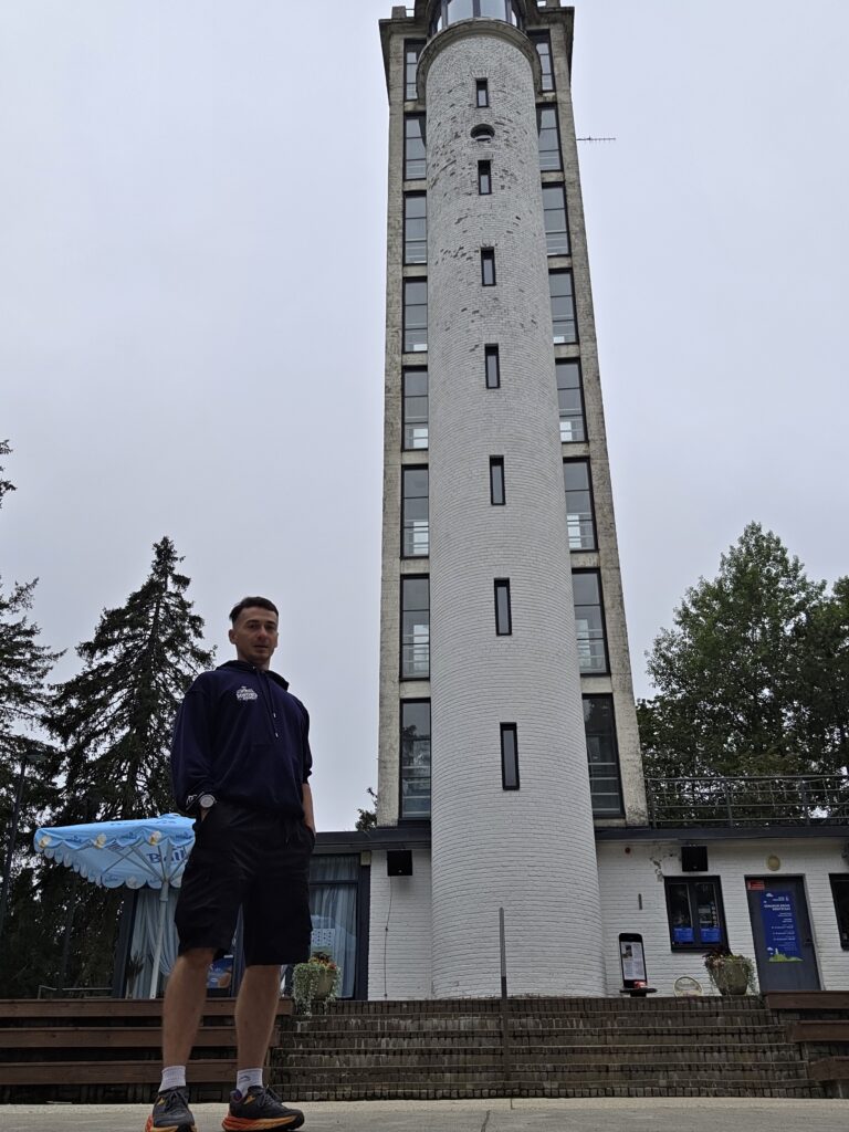 Estonia & 🇱🇻 Latvia – Suur Munamägi (318 m) & Gaiziņkalns (312 m)