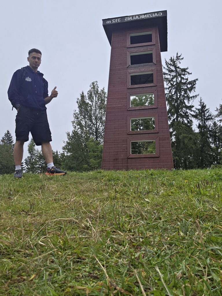 Estonia & 🇱🇻 Latvia – Suur Munamägi (318 m) & Gaiziņkalns (312 m)